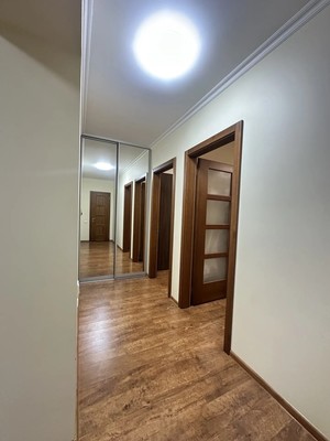Продам трехкомнатную (3-комн.) квартиру, Гоголя ул, 42, Новосибирск г