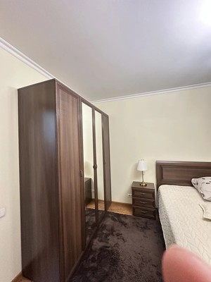 Продам трехкомнатную (3-комн.) квартиру, Гоголя ул, 42, Новосибирск г