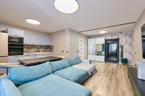 Продам трехкомнатную (3-комн.) квартиру, Крылова ул, 17, Пермь г