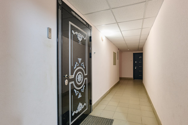 Продам трехкомнатную (3-комн.) квартиру, Крылова ул, 17, Пермь г