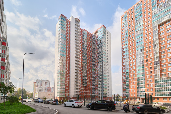 Продам трехкомнатную (3-комн.) квартиру, Крылова ул, 17, Пермь г