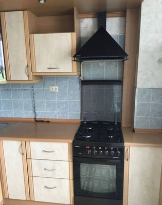 Продам двухкомнатную (2-комн.) квартиру, Аэрофлотская ул, 16, Симферополь г