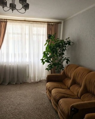 Продам двухкомнатную (2-комн.) квартиру, Аэрофлотская ул, 16, Симферополь г
