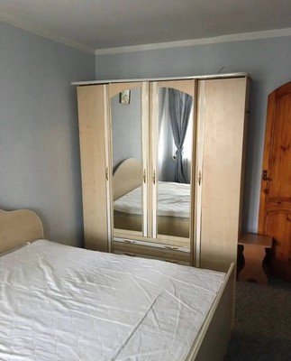 Продам двухкомнатную (2-комн.) квартиру, Аэрофлотская ул, 16, Симферополь г