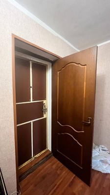 Продам двухкомнатную (2-комн.) квартиру, Аэрофлотская ул, 16, Симферополь г