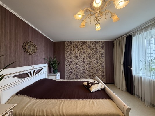 Продам трехкомнатную (3-комн.) квартиру, 22 съезда КПСС ул, 116, Брянск г