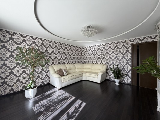 Продам трехкомнатную (3-комн.) квартиру, 22 съезда КПСС ул, 116, Брянск г