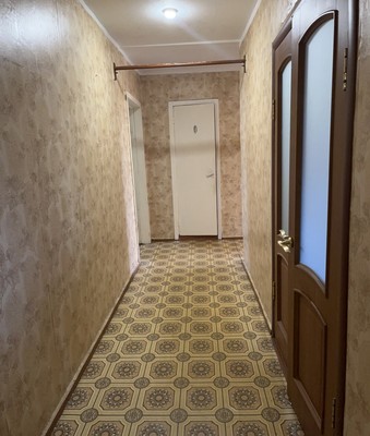 Продам трехкомнатную (3-комн.) квартиру, Лермонтова ул, 15, Симферополь г