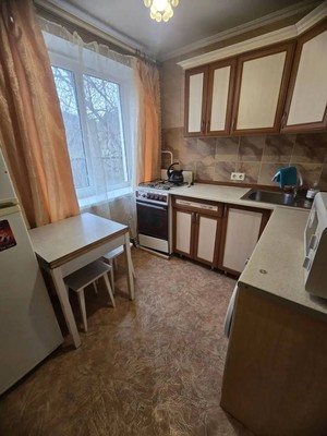 Продам трехкомнатную (3-комн.) квартиру, Большевика Попова ул, 6, Грэсовский пгт
