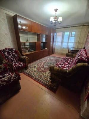 Продам трехкомнатную (3-комн.) квартиру, Большевика Попова ул, 6, Грэсовский пгт