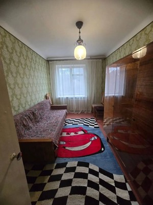 Продам трехкомнатную (3-комн.) квартиру, Большевика Попова ул, 6, Грэсовский пгт