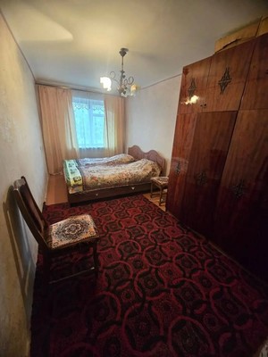 Продам трехкомнатную (3-комн.) квартиру, Большевика Попова ул, 6, Грэсовский пгт