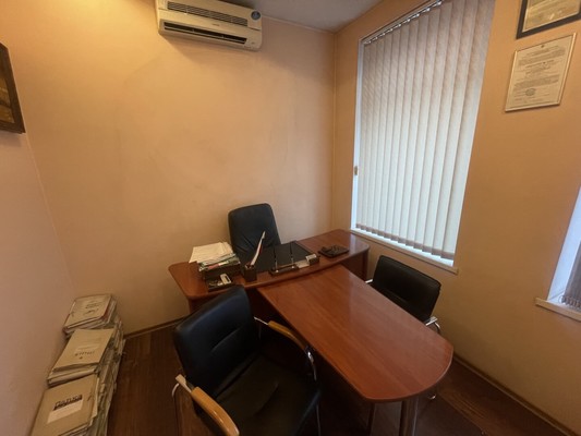 Продам двухкомнатную (2-комн.) квартиру, Толстого ул, 31, Симферополь г