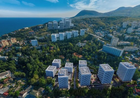 Продам двухкомнатную (2-комн.) квартиру, Октябрьская ул, 4к3, Алушта г
