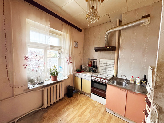 Продам многокомнатную квартиру, 1-я В.О. линия, 36, Санкт-Петербург г