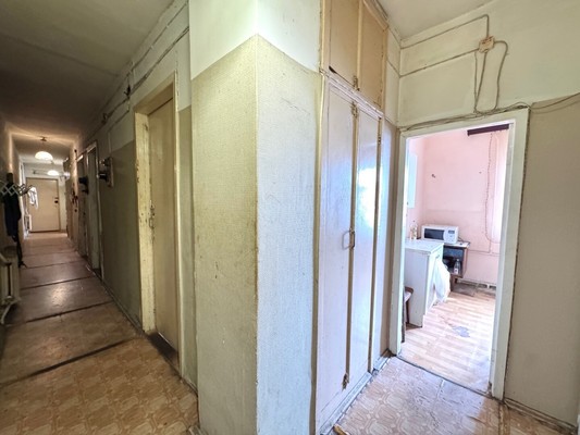 Продам многокомнатную квартиру, 1-я В.О. линия, 36, Санкт-Петербург г