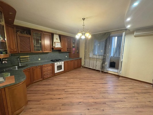 Продам трехкомнатную (3-комн.) квартиру, Мира ул, 51, Ханты-Мансийск г