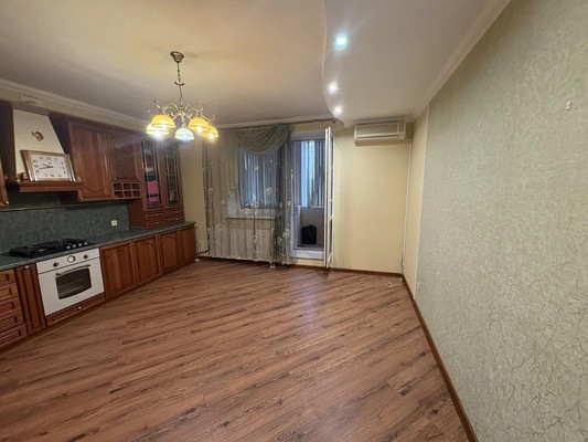 Продам трехкомнатную (3-комн.) квартиру, Мира ул, 51, Ханты-Мансийск г