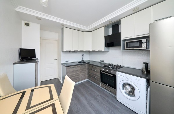 Продам трехкомнатную (3-комн.) квартиру, Маршала Захарова ул, 17к1, Санкт-Петербург г
