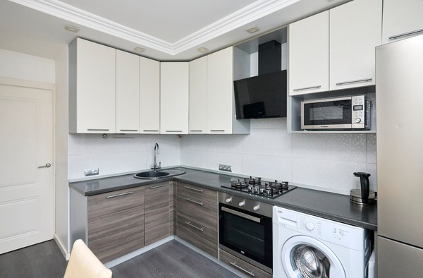 Продам трехкомнатную (3-комн.) квартиру, Маршала Захарова ул, 17к1, Санкт-Петербург г