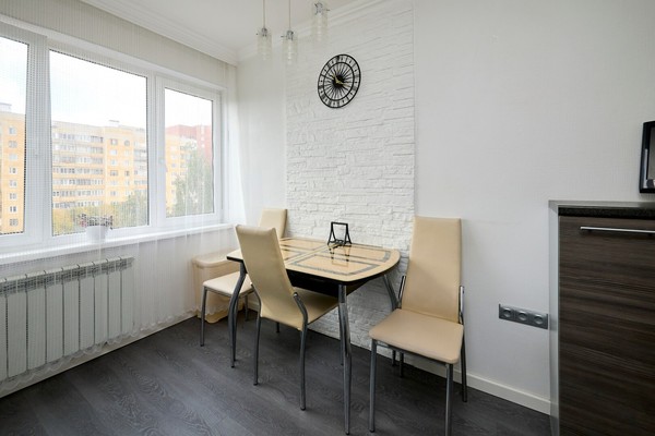 Продам трехкомнатную (3-комн.) квартиру, Маршала Захарова ул, 17к1, Санкт-Петербург г