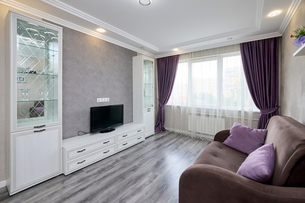 Продам трехкомнатную (3-комн.) квартиру, Маршала Захарова ул, 17к1, Санкт-Петербург г