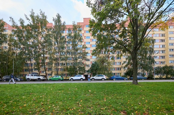 Продам трехкомнатную (3-комн.) квартиру, Маршала Захарова ул, 17к1, Санкт-Петербург г