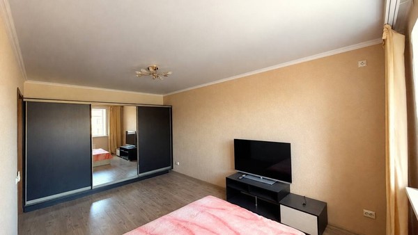 Продам однокомнатную (1-комн.) квартиру, Гаражный пер, 12к2, Краснодар г