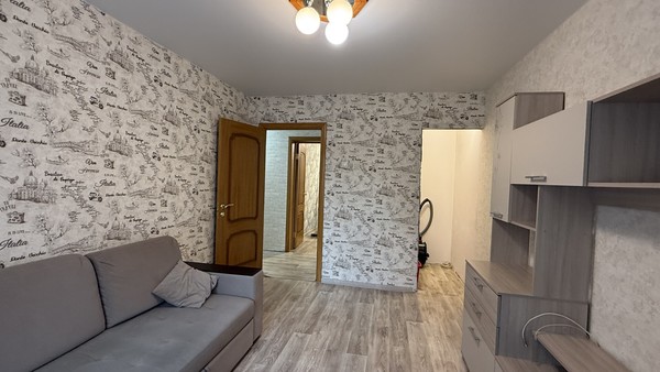 Продам двухкомнатную (2-комн.) квартиру, Гурьева ул, 2а, Раменское г