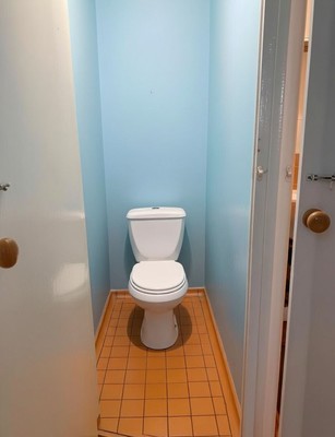 Продам трехкомнатную (3-комн.) квартиру, Таганрогская ул, 139/4, Ростов-на-Дону г