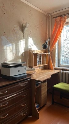 Продам трехкомнатную (3-комн.) квартиру, Таганрогская ул, 139/4, Ростов-на-Дону г