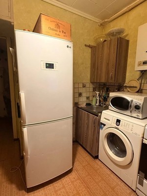Продам трехкомнатную (3-комн.) квартиру, Таганрогская ул, 139/4, Ростов-на-Дону г