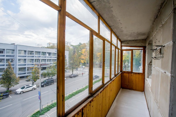 Продам однокомнатную (1-комн.) квартиру, Газеты Звезда ул, 35, Пермь г