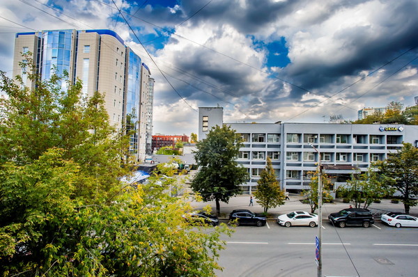 Продам однокомнатную (1-комн.) квартиру, Газеты Звезда ул, 35, Пермь г