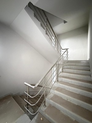 Продам двухкомнатную (2-комн.) квартиру, Каменская ул, 4к6, Кенже с
