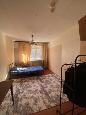 Продам комнату в 5-комн. квартире, Орджоникидзе ул, 36, Нижний Тагил г