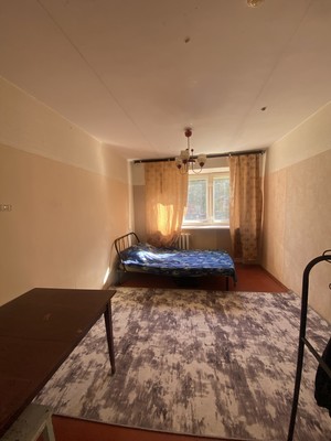 Продам комнату в 5-комн. квартире, Орджоникидзе ул, 36, Нижний Тагил г