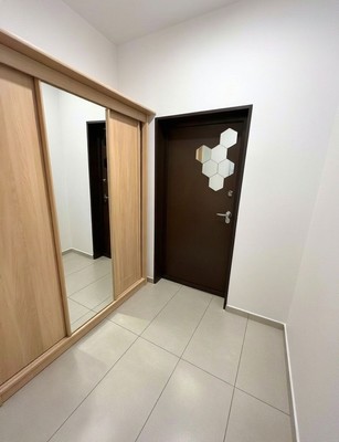 Продам многокомнатную квартиру, Молодежная (Самосырово) ул, 2г, Казань г