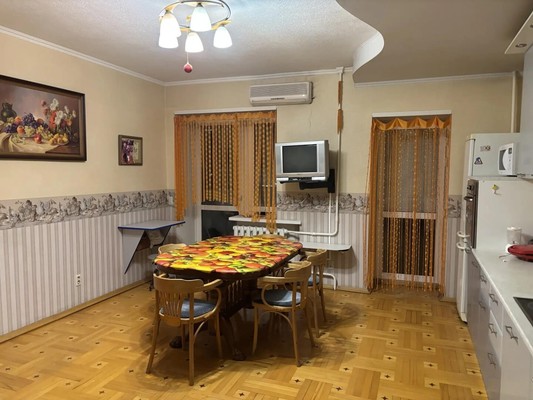 Продам двухкомнатную (2-комн.) квартиру, Пушкинская ул, 72а, Ростов-на-Дону г