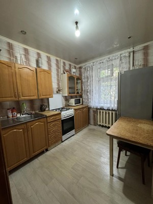 Продам двухкомнатную (2-комн.) квартиру, 16-я линия ул, 21/32, Ростов-на-Дону г