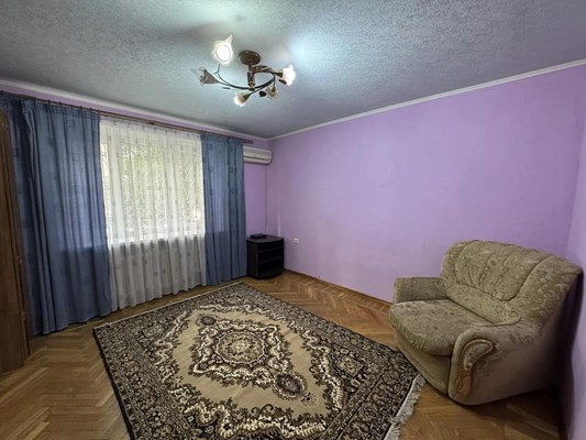 Продам двухкомнатную (2-комн.) квартиру, 16-я линия ул, 21/32, Ростов-на-Дону г