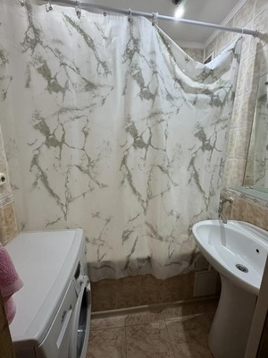 Продам двухкомнатную (2-комн.) квартиру, 16-я линия ул, 21/32, Ростов-на-Дону г