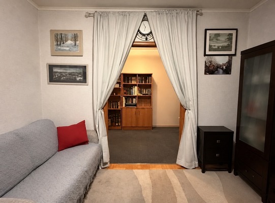 Продам трехкомнатную (3-комн.) квартиру, Профсоюзная ул, 124к4, Москва г
