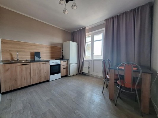 Продам двухкомнатную (2-комн.) квартиру, им. Академика Лукьяненко П.П. ул, 26, Краснодар г