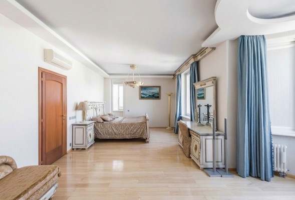 Продам многокомнатную квартиру, Ленинский пр-кт, 128к1, Москва г