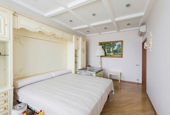 Продам многокомнатную квартиру, Ленинский пр-кт, 128к1, Москва г