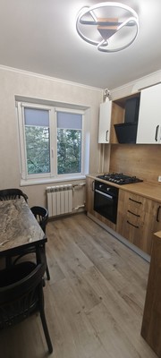 Продам двухкомнатную (2-комн.) квартиру, Карпинского ул, 21а, Санкт-Петербург г