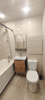 Продам двухкомнатную (2-комн.) квартиру, Карпинского ул, 21а, Санкт-Петербург г