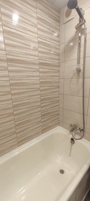 Продам двухкомнатную (2-комн.) квартиру, Карпинского ул, 21а, Санкт-Петербург г