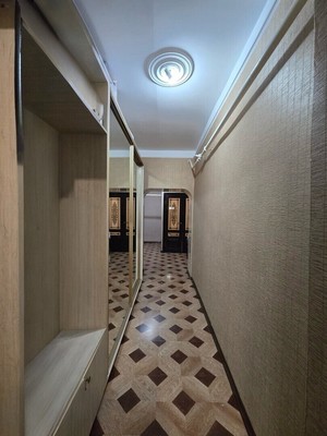 Продам трехкомнатную (3-комн.) квартиру, Угнич ул, 9, Баксан г